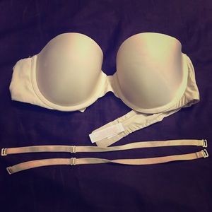Victoria’s Secret Strapless Bra